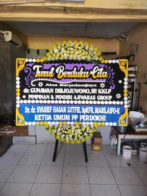 Papan Bunga di Ballroom Wedding Serpong